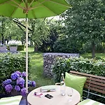 Mintrops Land Burgaltendorf Otel Essen