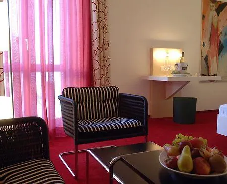 Mintrops Land Burgaltendorf Отель 4*