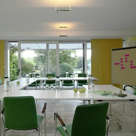 Mintrops Land Burgaltendorf 4* エッセン