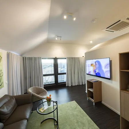 ホテル Mintrops Land Burgaltendorf 4*